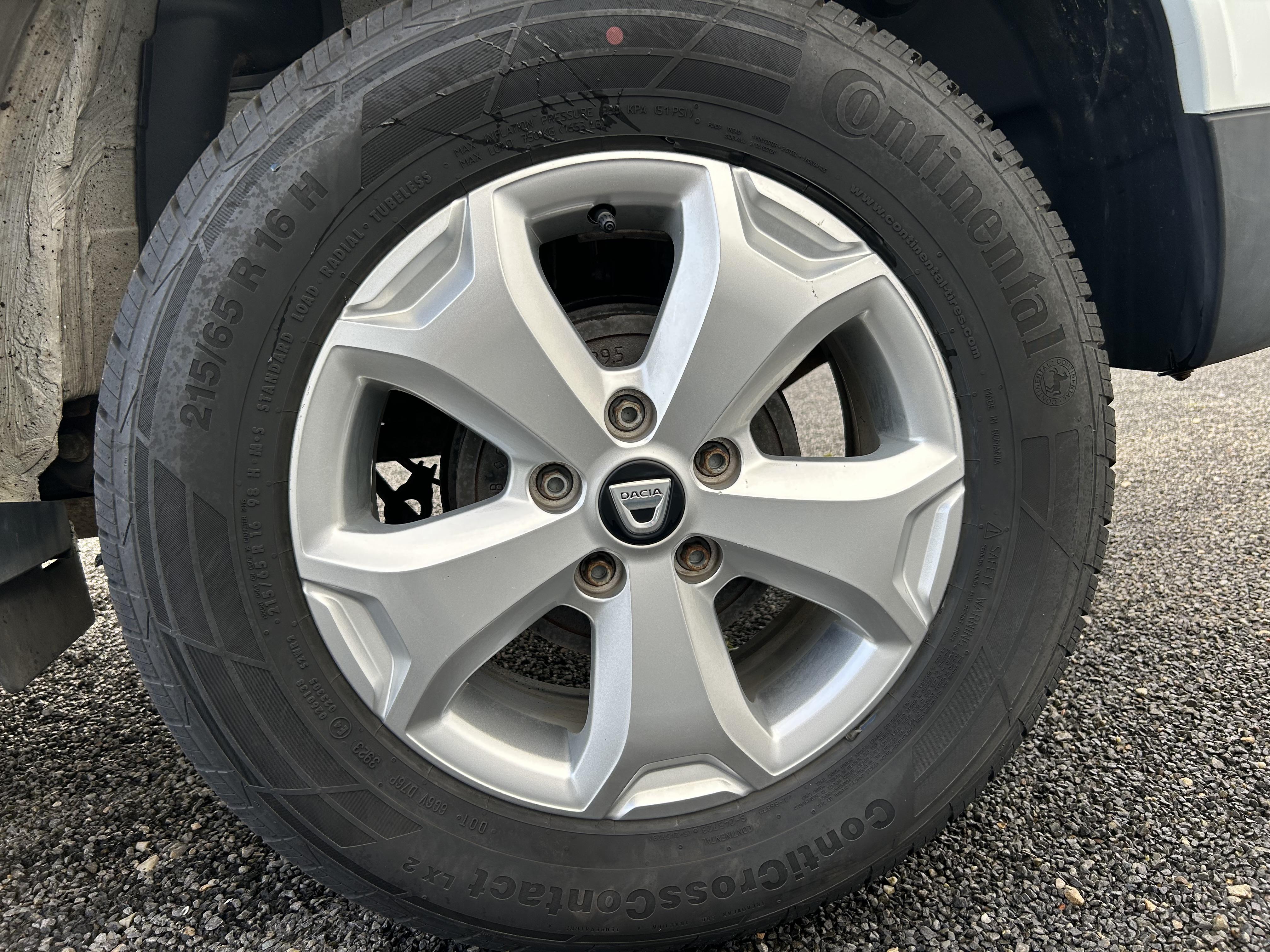 DACIA DUSTER • Confort