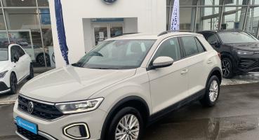 VOLKSWAGEN T-ROC &bull; Life