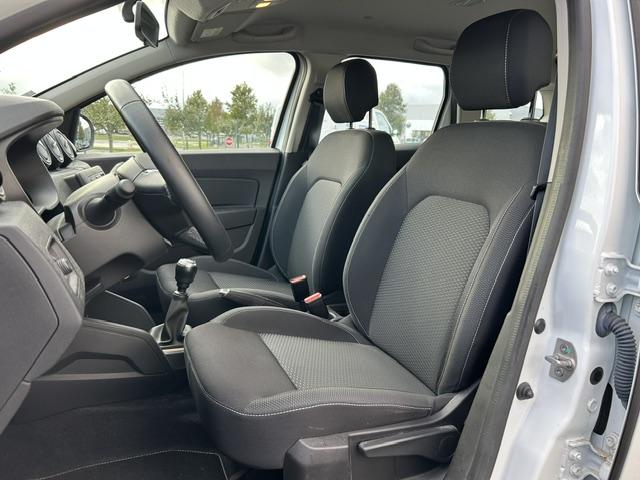 DACIA DUSTER • Confort