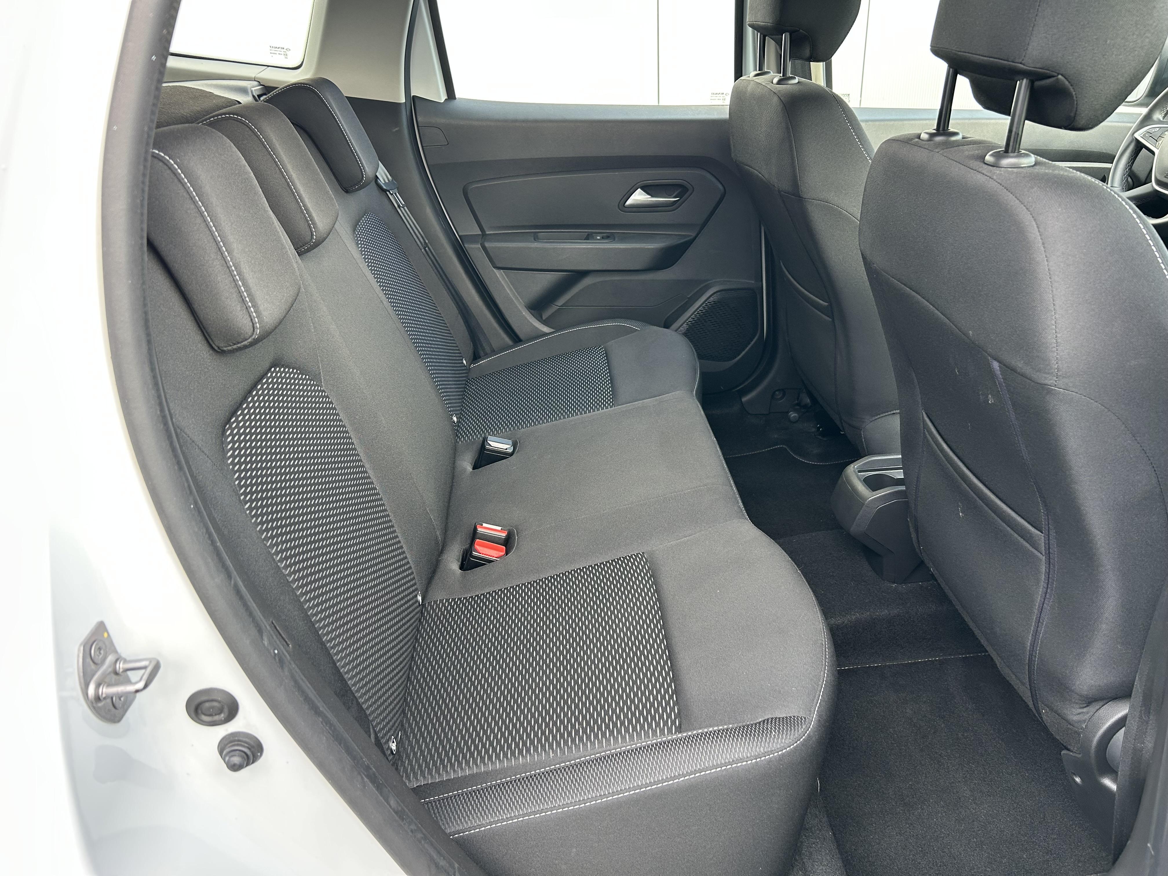 DACIA DUSTER • Confort