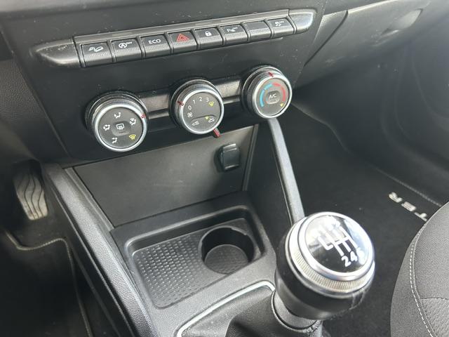 DACIA DUSTER • Confort