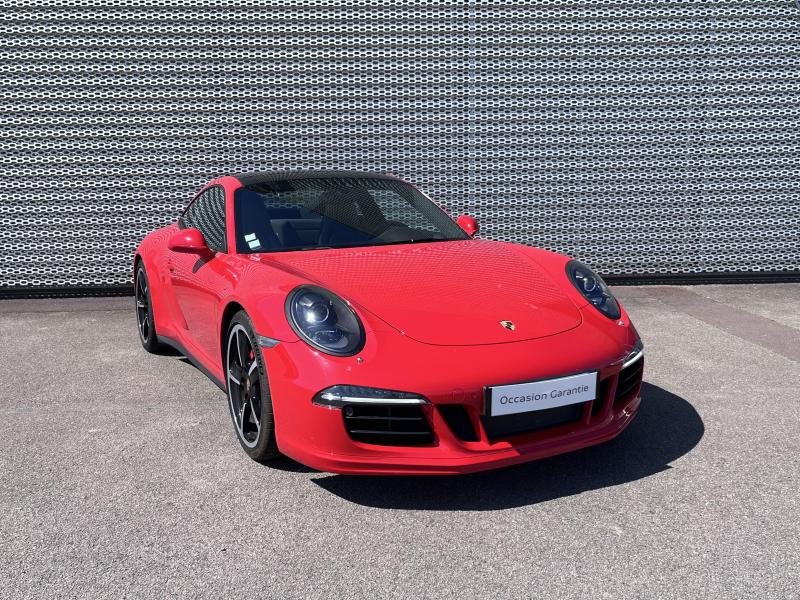 PORSCHE 911 CARRERA COUPE &bull; PDK