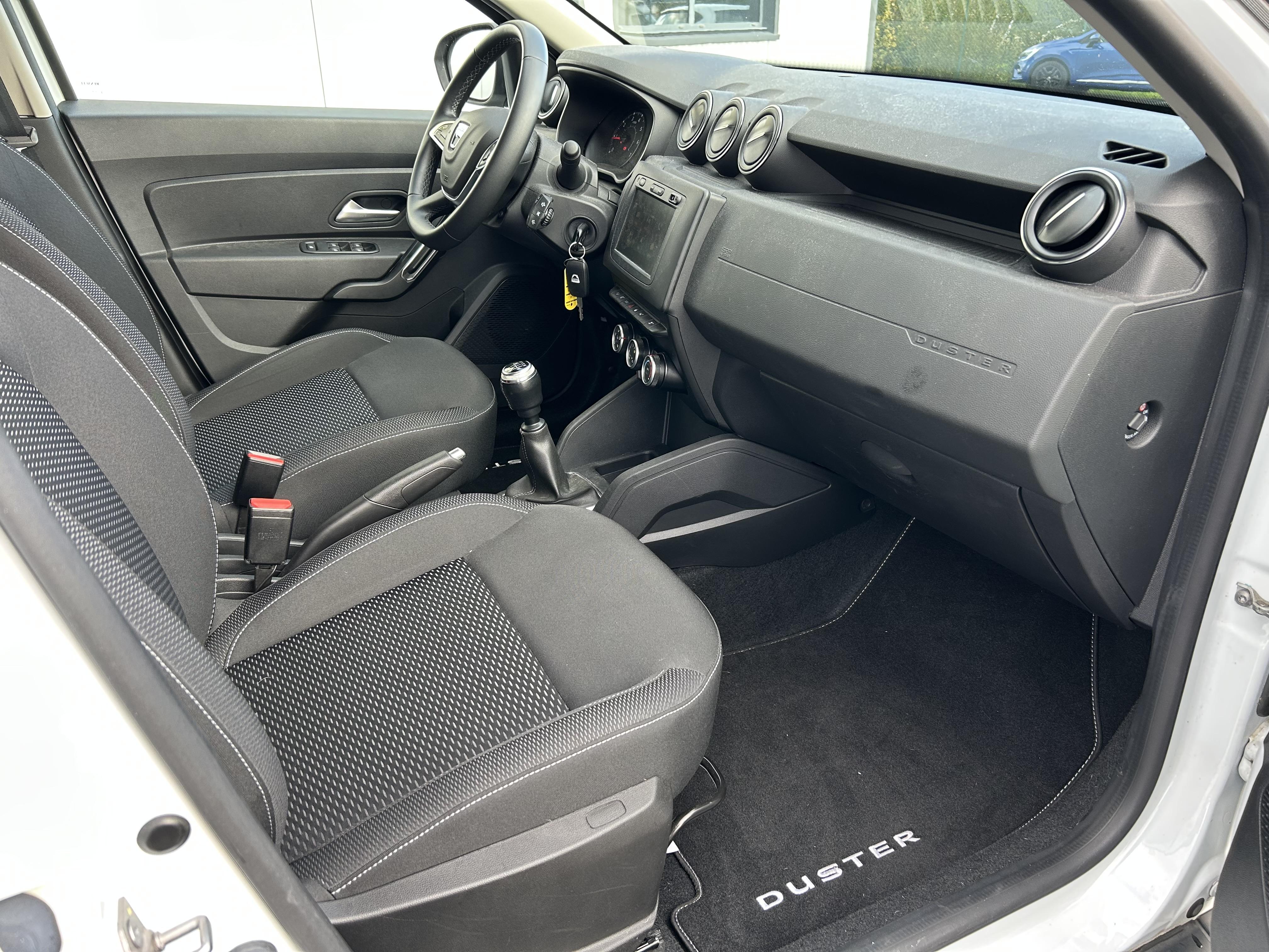 DACIA DUSTER • Confort
