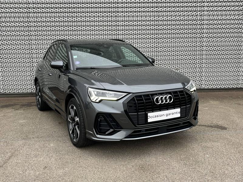 AUDI Q3 • S line