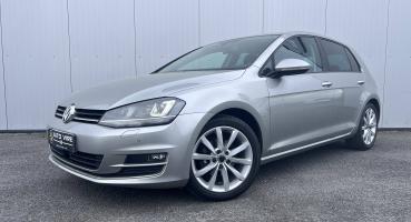 VOLKSWAGEN GOLF • Carat