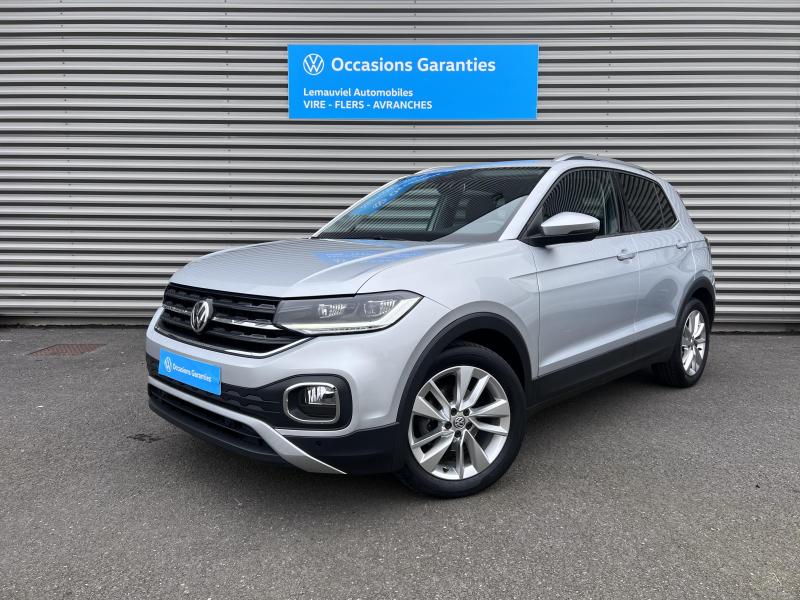 VOLKSWAGEN T-CROSS • Carat
