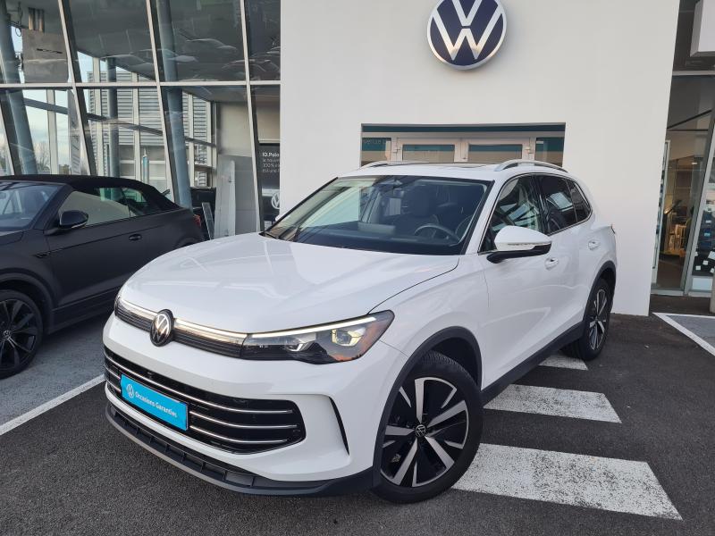 VOLKSWAGEN TIGUAN • Elegance