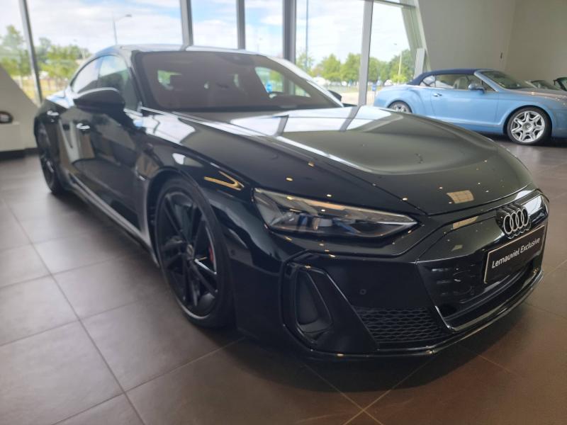 AUDI S E-TRON GT &bull; Base