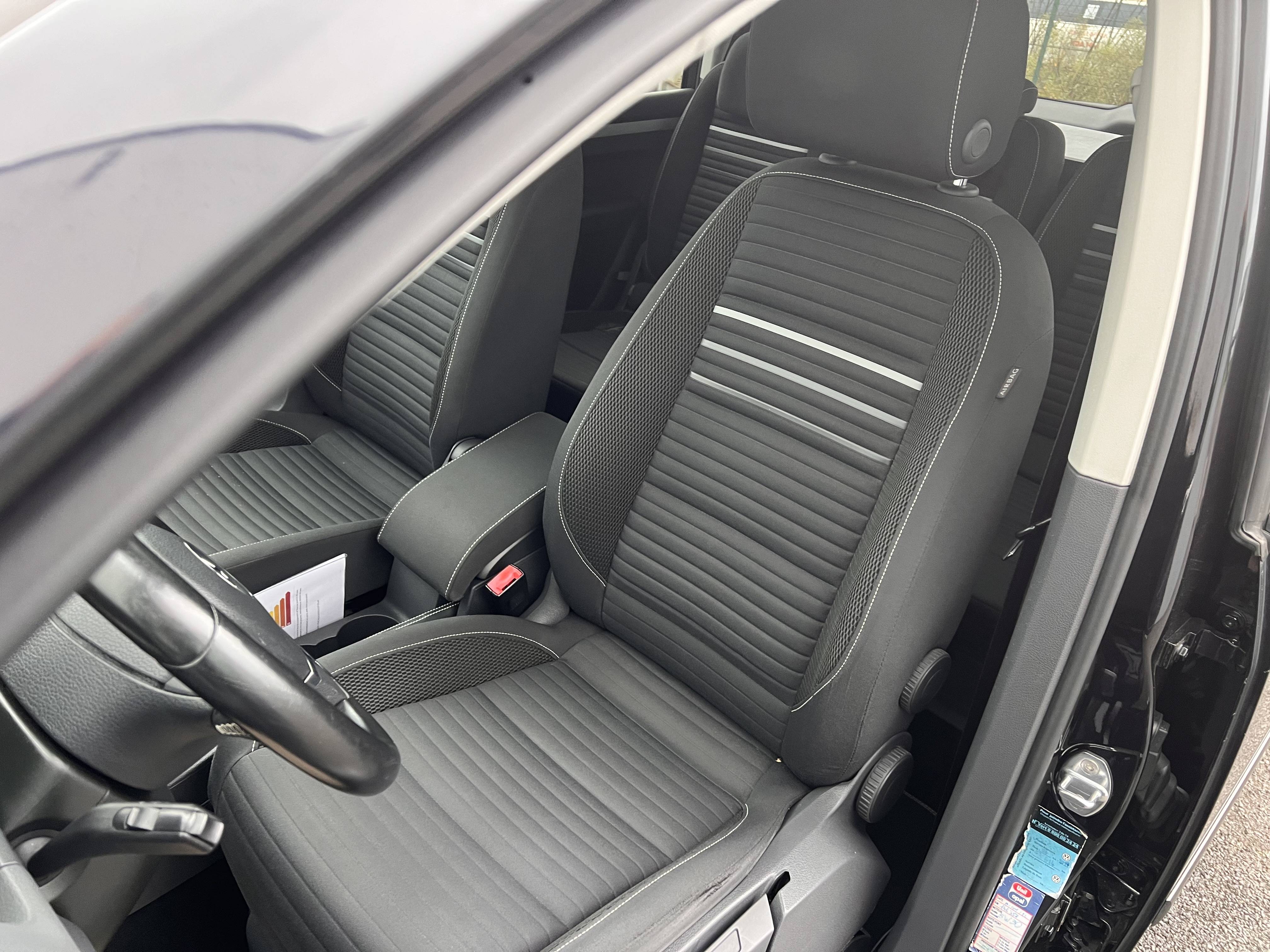 VOLKSWAGEN TOURAN • Cup DSG7