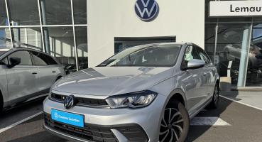 VOLKSWAGEN POLO • Life